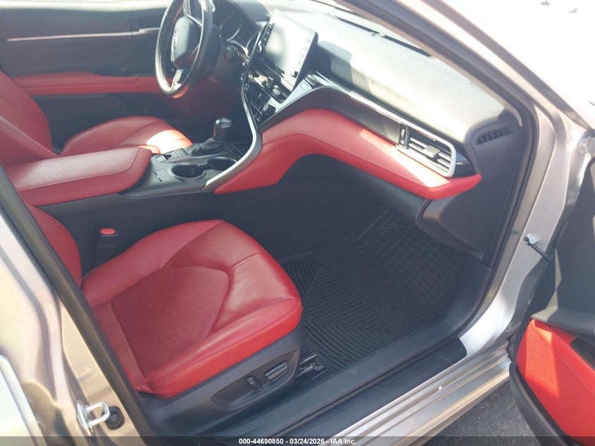 2021 Toyota Camry Xse Hybrid