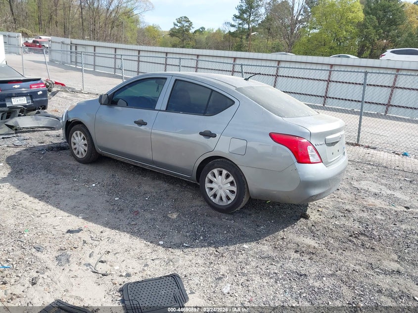 2014 Nissan Versa 1.6 S