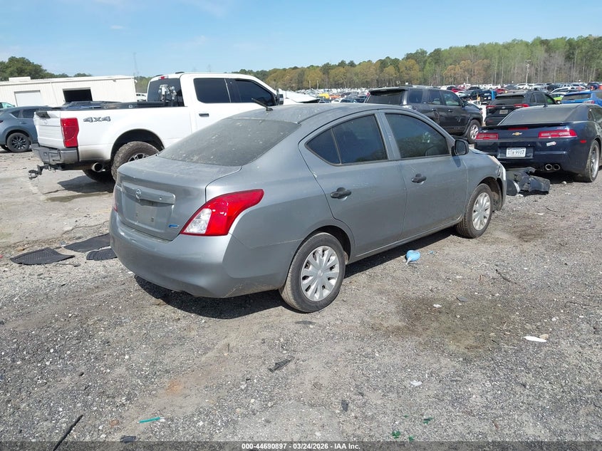 2014 Nissan Versa 1.6 S