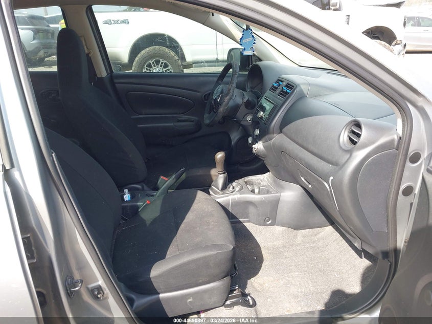 2014 Nissan Versa 1.6 S