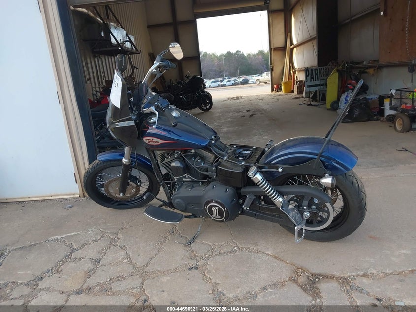 2013 Harley-Davidson Fxdb Dyna Street Bob VIN: 1HD1GX419DC308198 Lot: 44690921