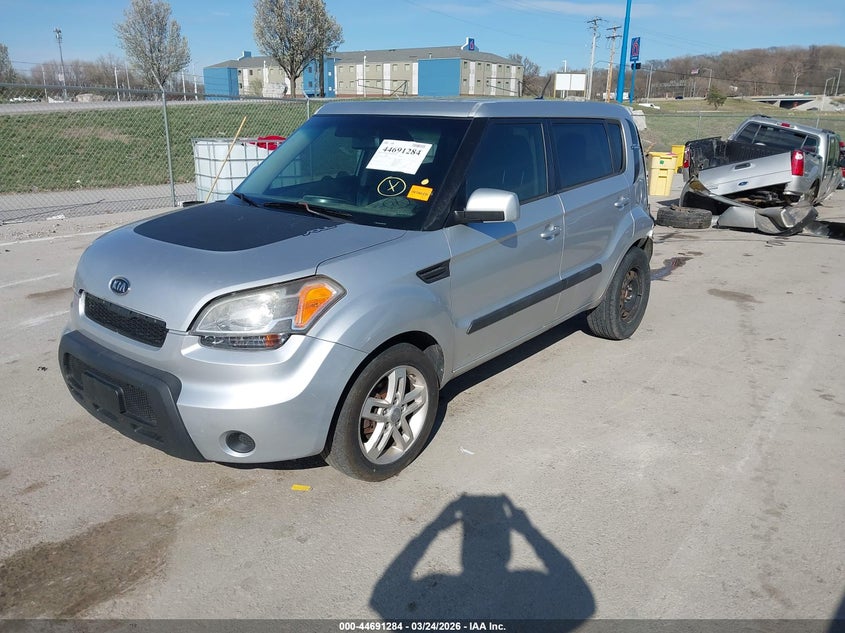 2011 Kia Soul +