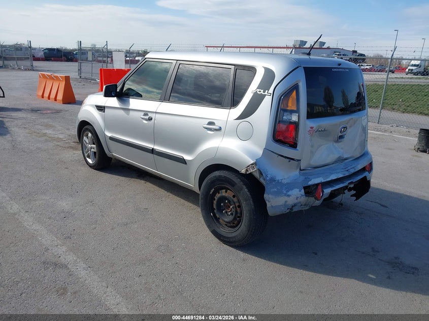 2011 Kia Soul +