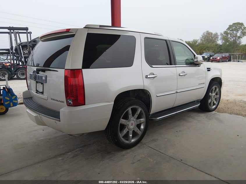 2011 Cadillac Escalade Luxury