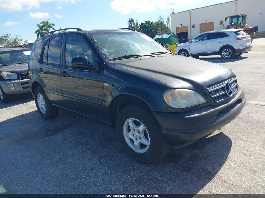 2000 Mercedes-Benz Ml 320