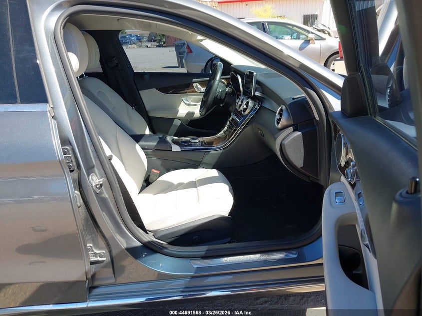 2017 Mercedes-Benz C 300