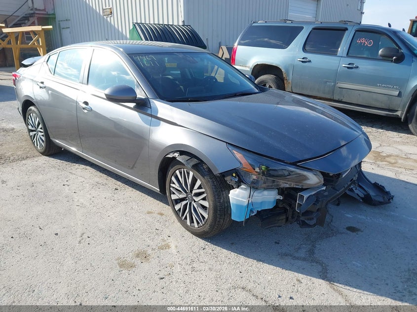 2023 Nissan Altima Sv Fwd