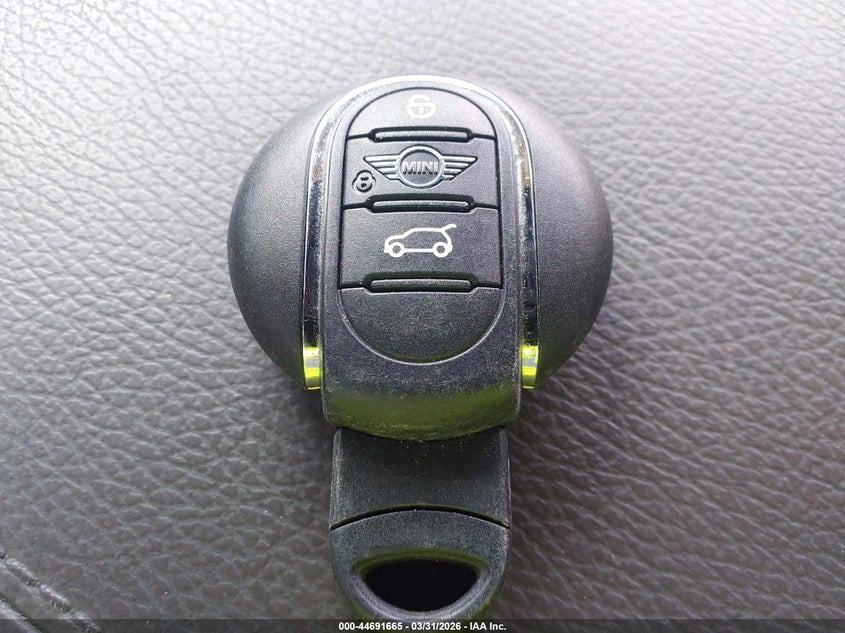 2021 Mini Countryman Cooper S VIN: WMZ53BR03M3M33330 Lot: 44691665