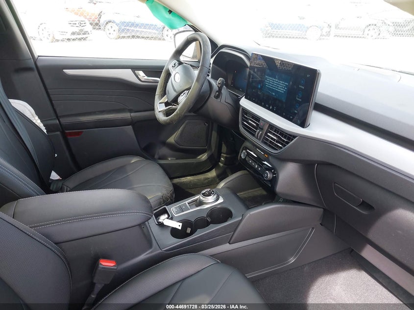 2026 Ford Escape Platinum