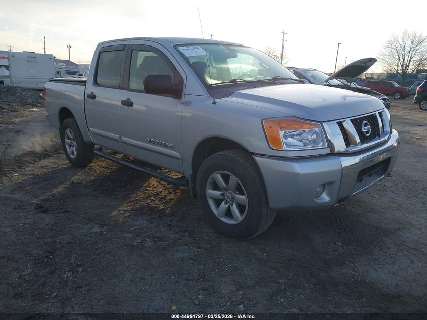 2012 Nissan Titan Sv