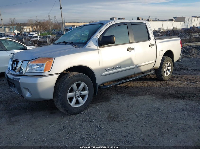 2012 Nissan Titan Sv