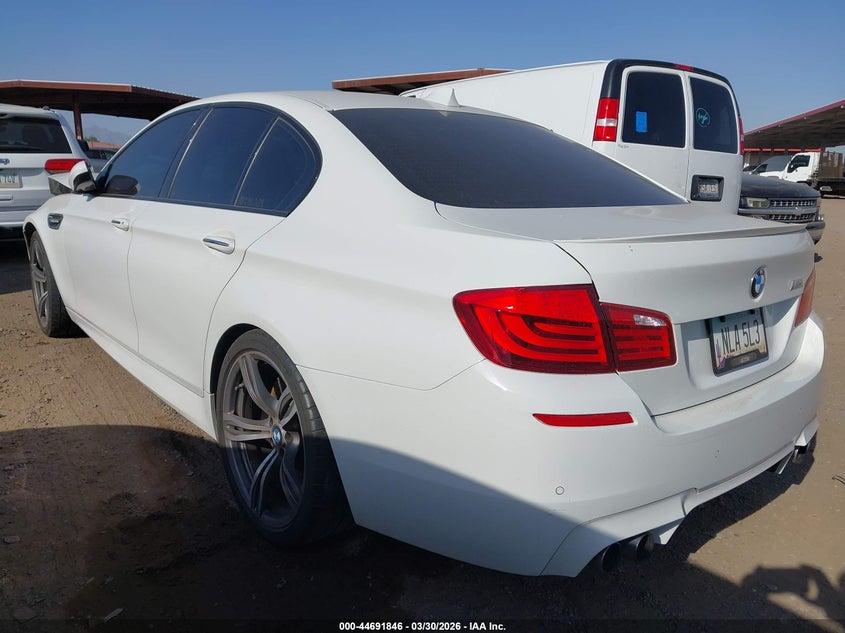 2013 BMW M5 auction photo 3
