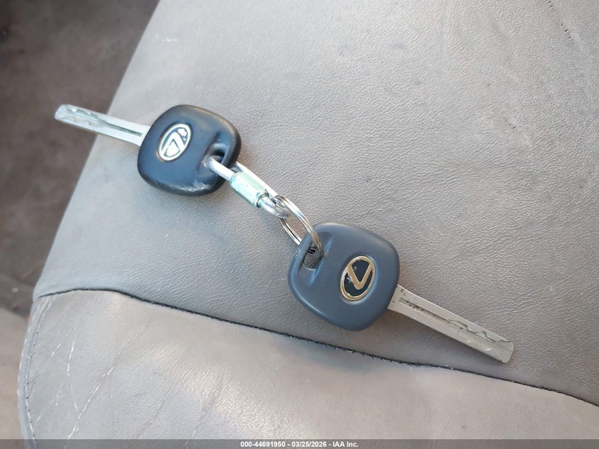 1998 Lexus Es300 VIN: JT8BF28G3W0109628 Lot: 44691950