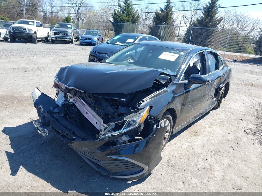 2022 Toyota Camry Le Hybrid
