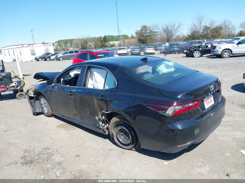 2022 Toyota Camry Le Hybrid