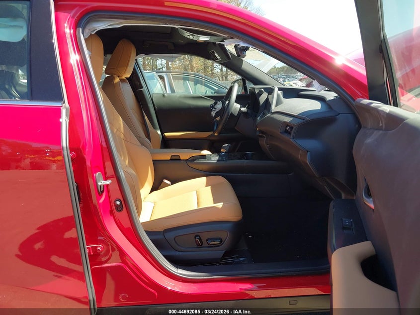 2025 LEXUS UX 300H auction photo 5