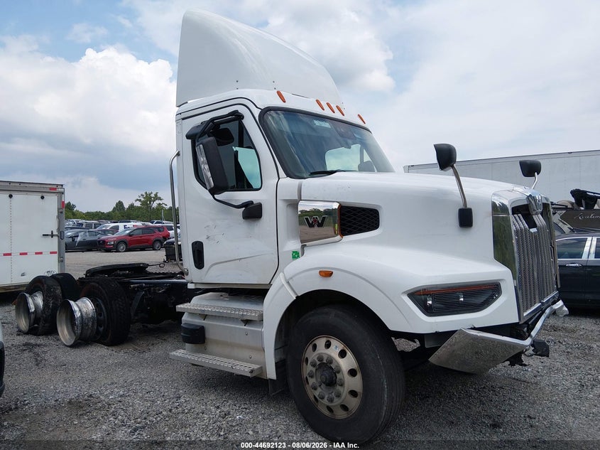 2023 Western Star 4800 Set Back Axle