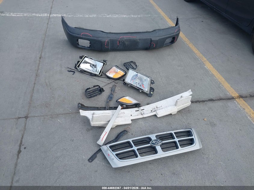 2000 Subaru Forester L VIN: JF1SF6358YH729870 Lot: 44692367