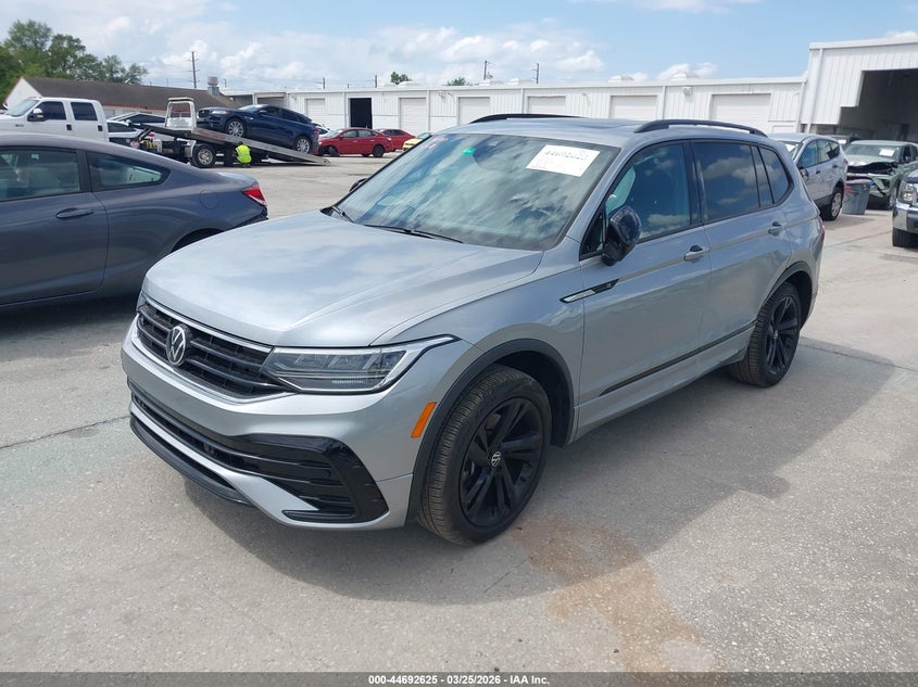 2023 Volkswagen Tiguan 2.0T Se R-Line Black