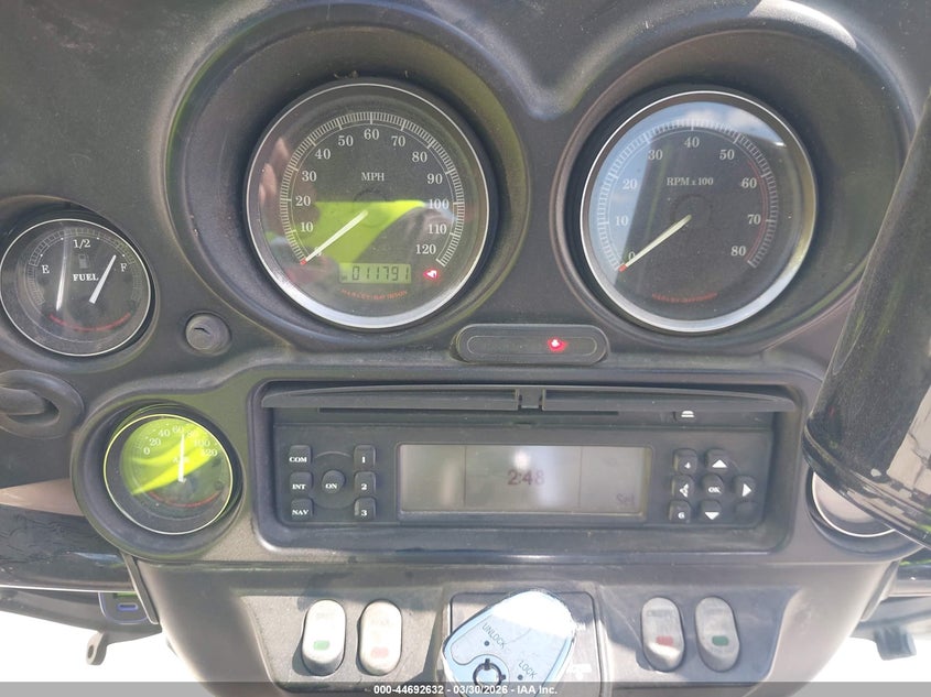 2013 Harley-Davidson Flhtcutg Tri Glide Ultra Classic VIN: 1HD1MAM18DB850887 Lot: 44692632