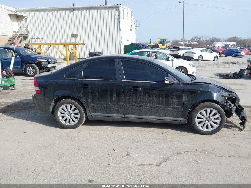 2005 Volvo S40 2.4I VIN: YV1MS382252104644 Lot: 44692641