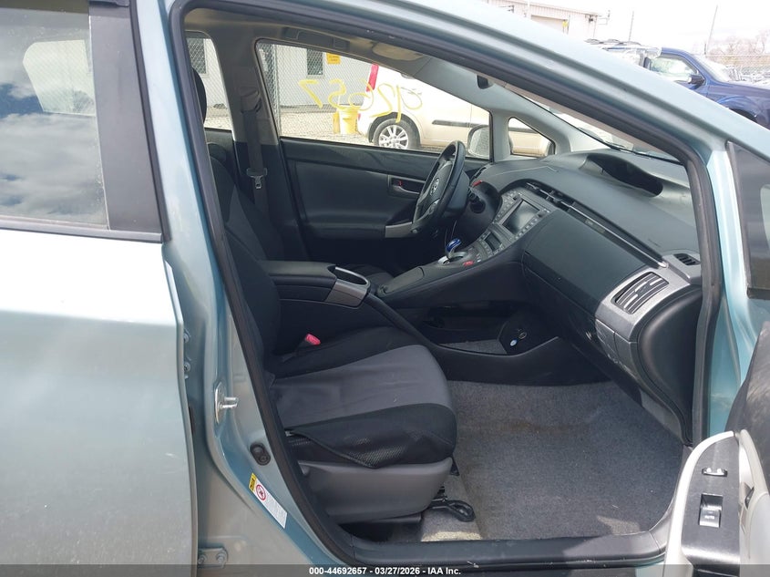 2013 Toyota Prius Five/Four/Three/Three Se/Two