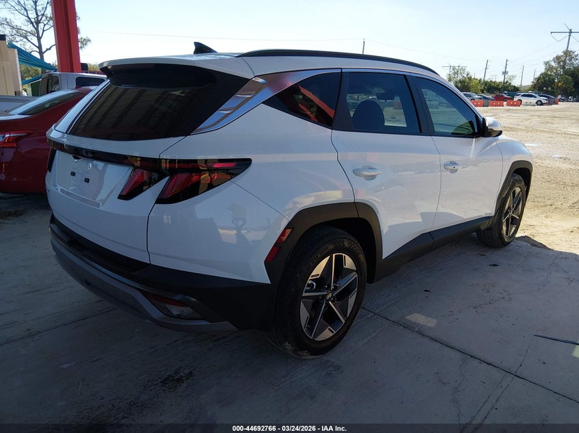 2026 HYUNDAI TUCSON 2.5L I-4 DI, DOHC, V(VIN: 5NMJB3DE9TH678823