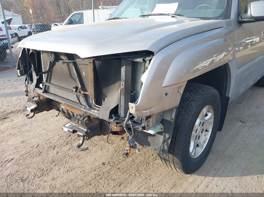 2002 Chevrolet Avalanche 1500 VIN: 3GNEK13TX2G100642 Lot: 44692816