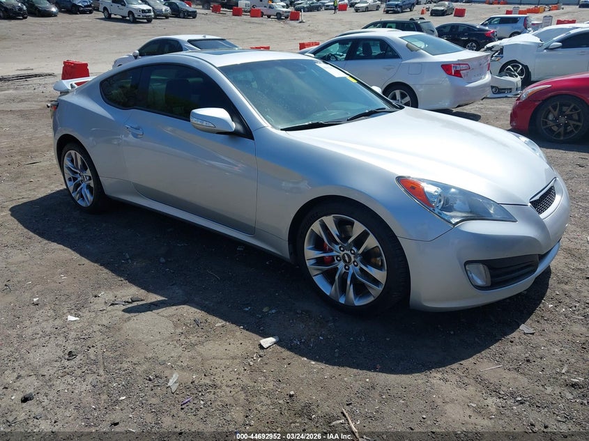 2011 Hyundai Genesis 3.8 Track