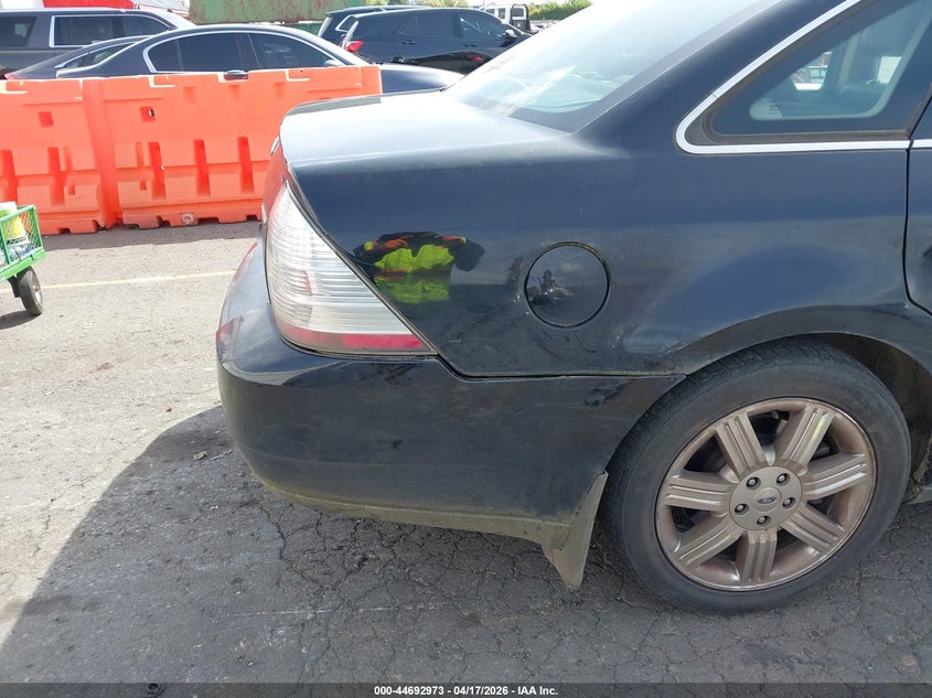 2008 Ford Taurus Limited VIN: 1FAHP25W88G112383 Lot: 44692973