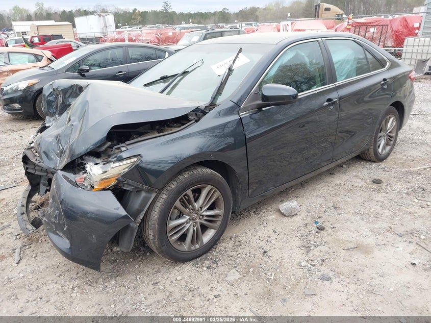 2016 Toyota Camry Se