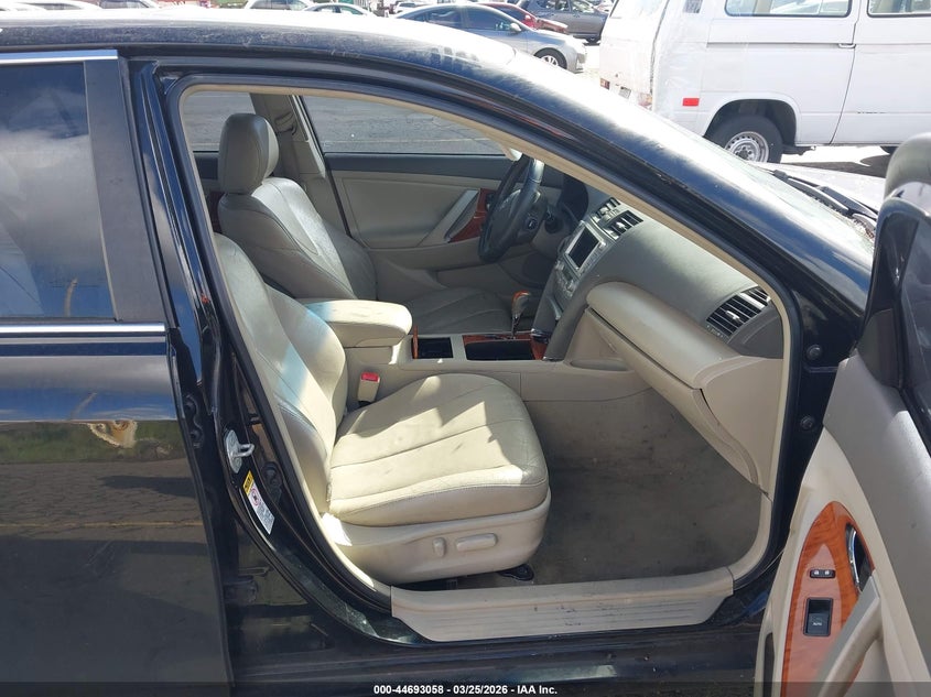 2010 Toyota Camry Hybrid