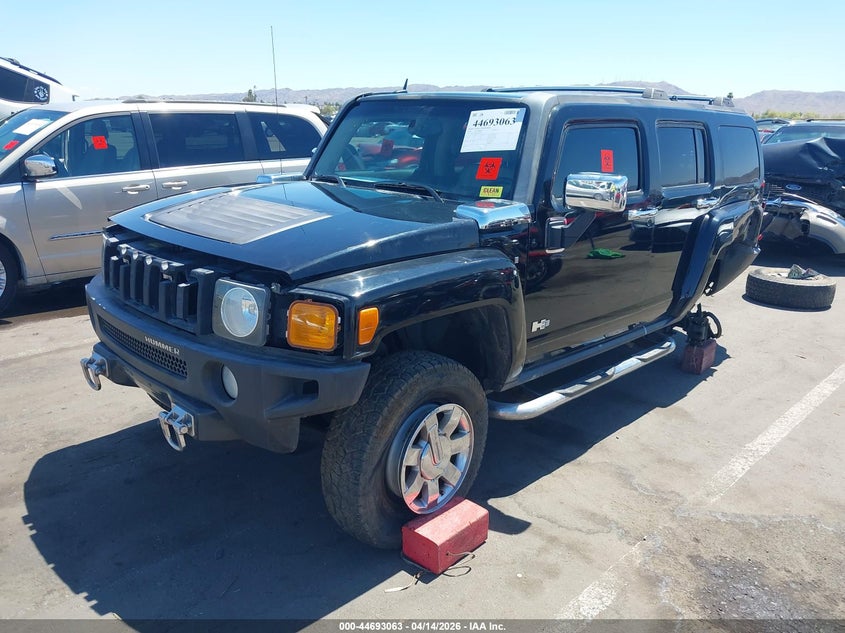 HUMMER H3 SUV 2006 VIN 5GTDN136868244698