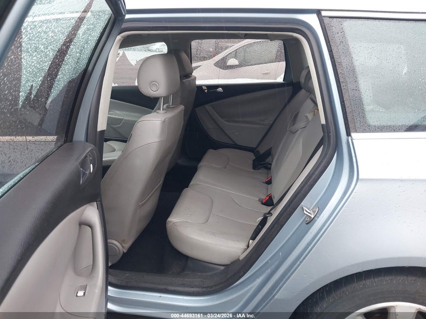 2007 Volkswagen Passat 2.0T VIN: WVWLK73CX7E000140 Lot: 44693161