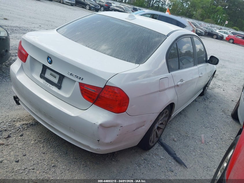 Vin: wbaph7c56be681694, lot: 45190332, bmw 328i 20114