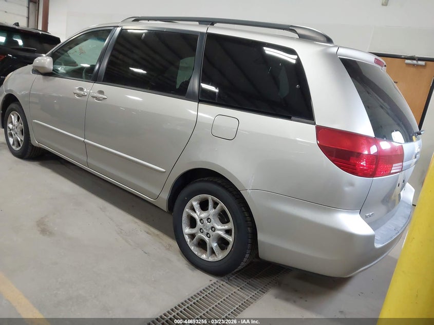 2005 Toyota Sienna Xle