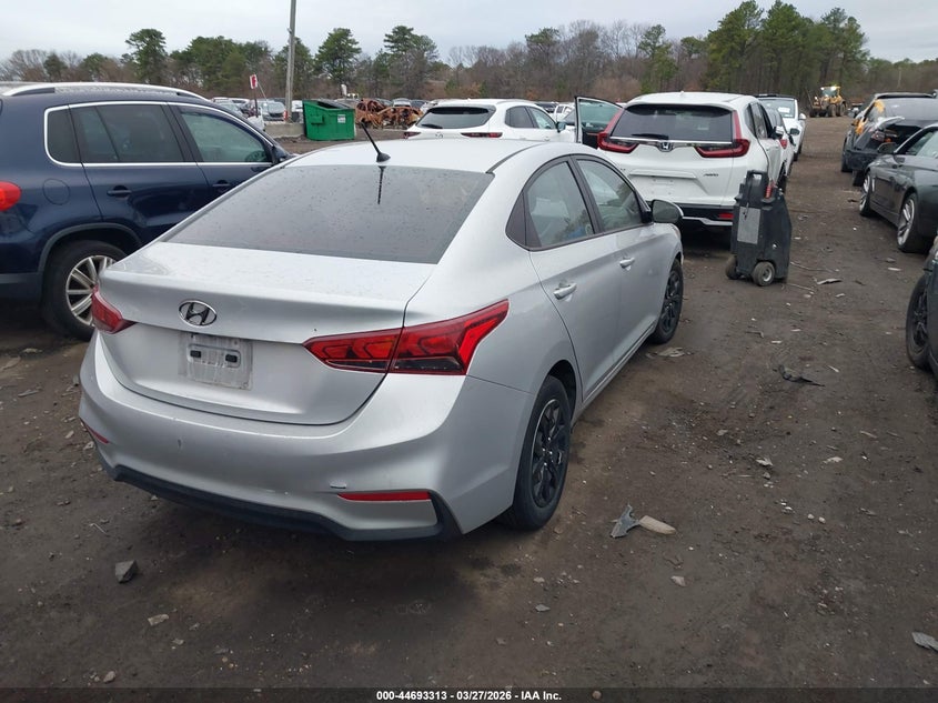 2021 Hyundai Accent Se