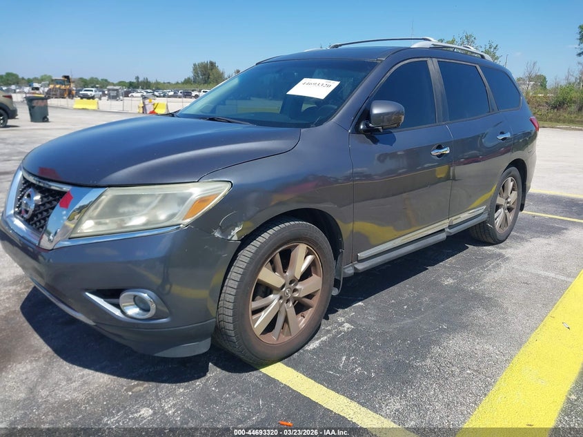2013 Nissan Pathfinder Platinum