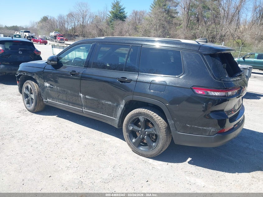 2023 Jeep Grand Cherokee L Altitude 4X4
