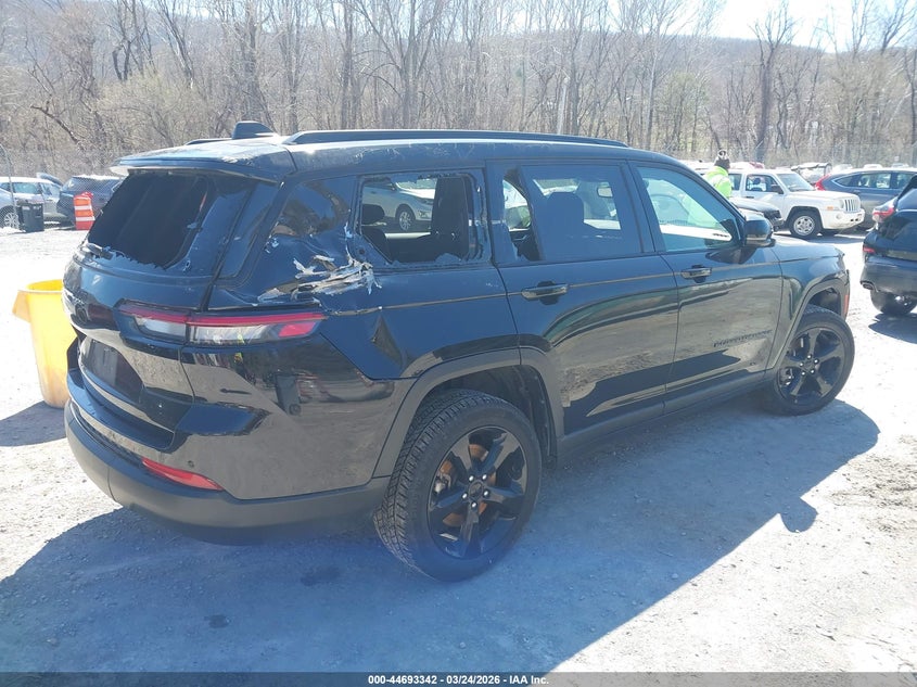 2023 Jeep Grand Cherokee L Altitude 4X4