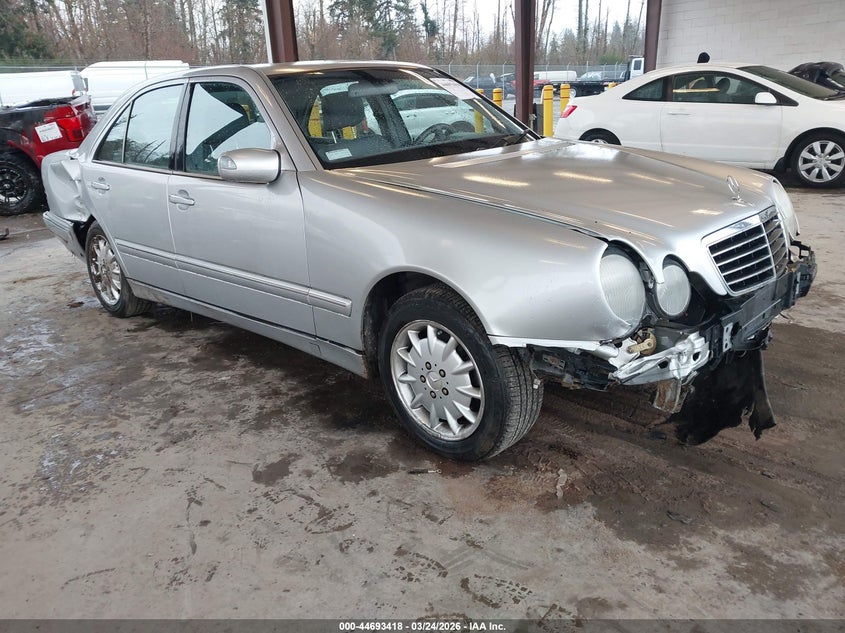 2001 Mercedes-Benz E 320