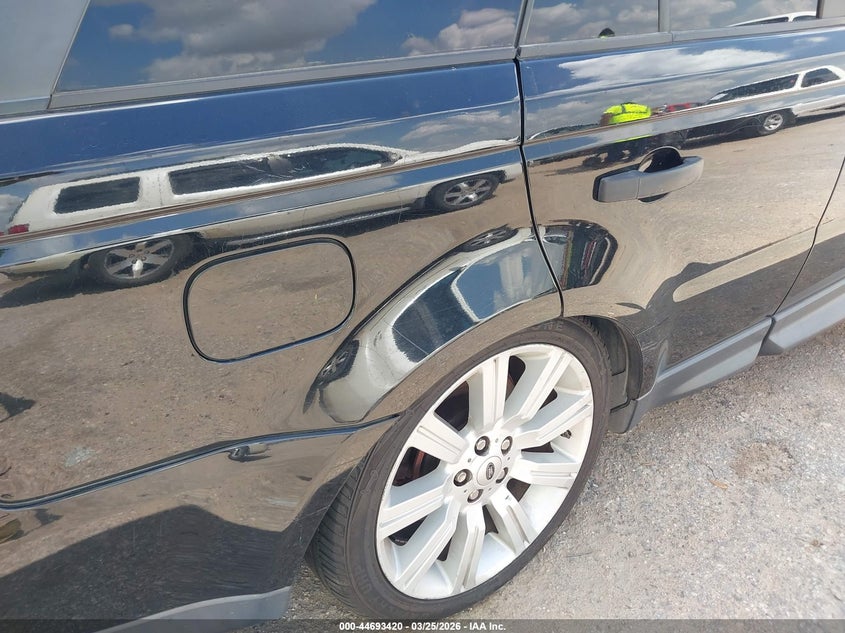 2008 Land Rover Range Rover Sport Supercharged VIN: SALSH23408A182700 Lot: 44693420