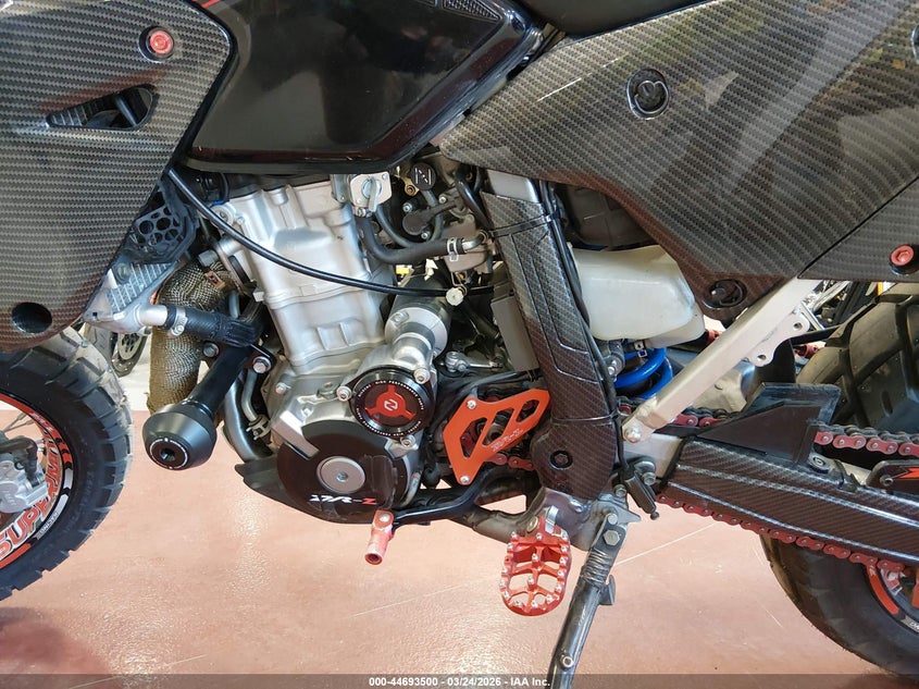 2007 Suzuki Dr-Z400 Sm VIN: JS1SK44A772100327 Lot: 44693500