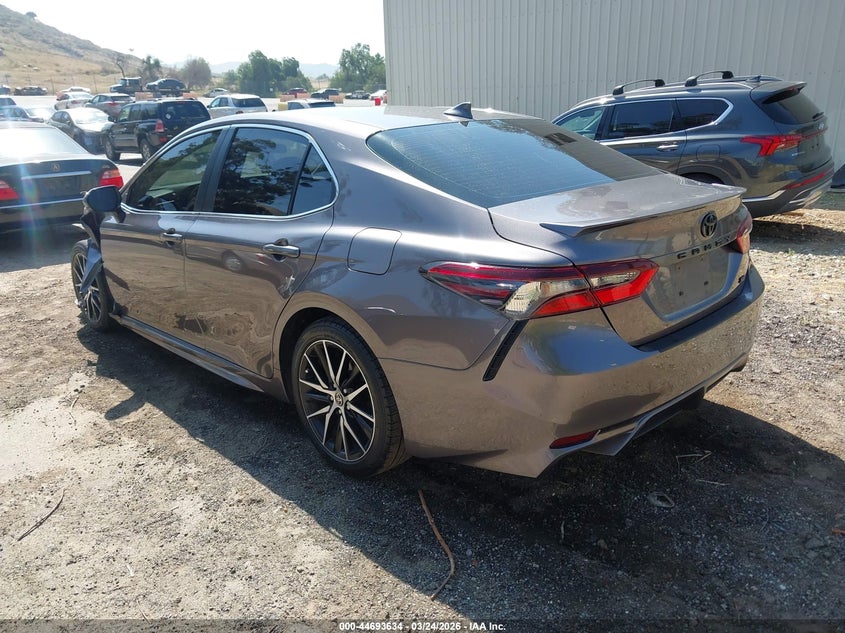 2022 Toyota Camry Se