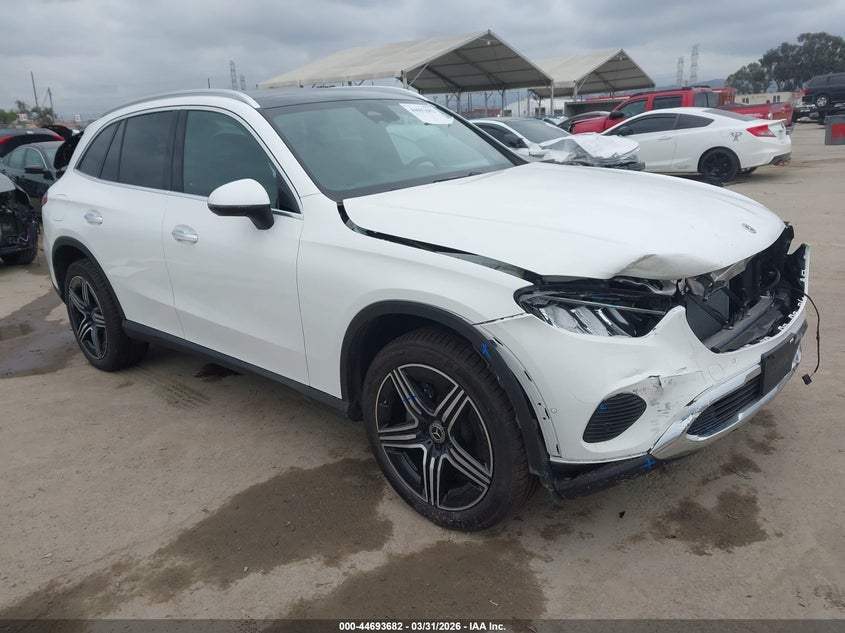 2026 Mercedes-Benz Glc 300