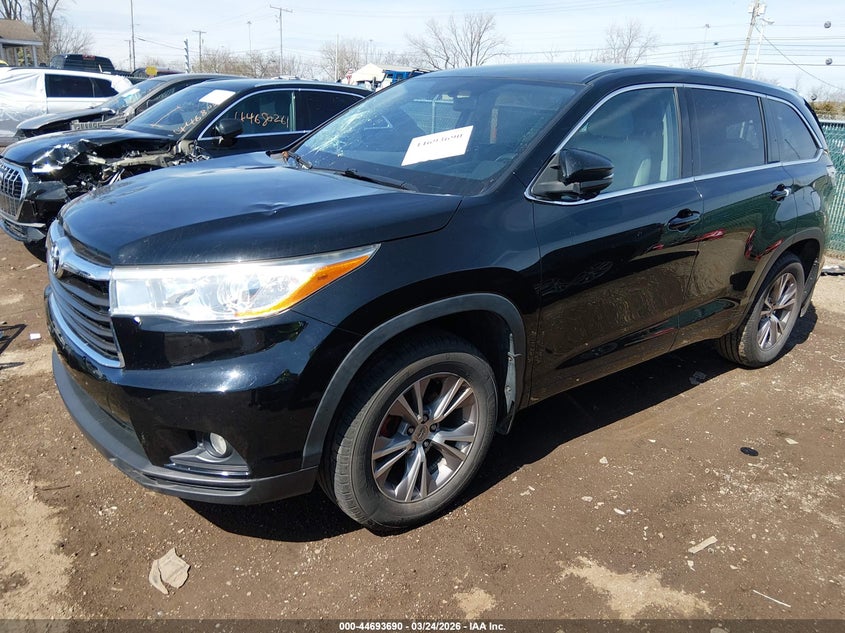 2014 Toyota Highlander Le Plus V6