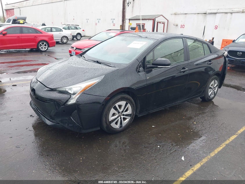 2016 Toyota Prius Three