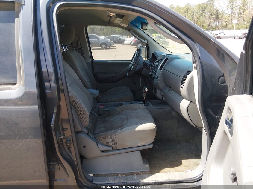 2010 Nissan Frontier Se