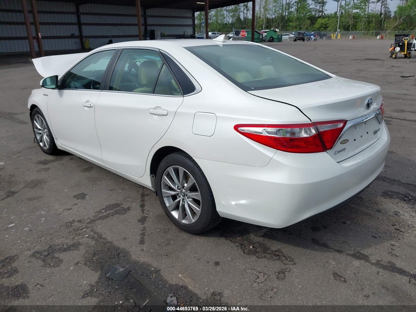2015 Toyota Camry Hybrid Xle