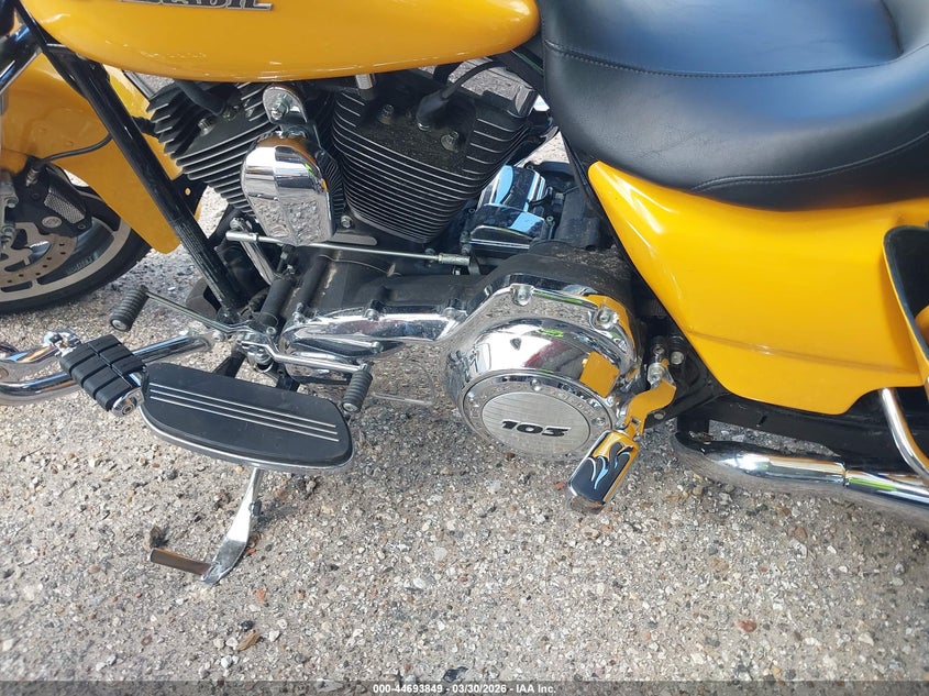 2013 Harley-Davidson Flhx Street Glide VIN: 1HD1KBM12DB621777 Lot: 44693849